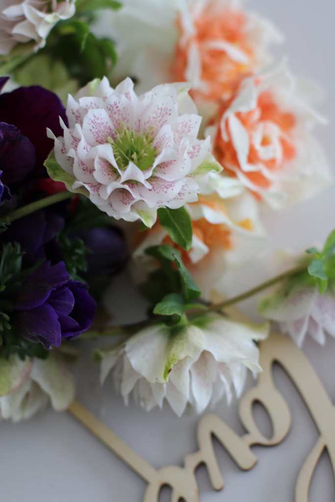 décoration florale wedding cake de mariage fleurs de saison local